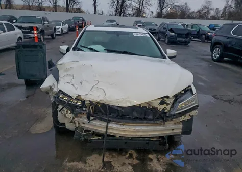 2015 Acura Tlx z USA, uszkodzony, nr VIN 19UUB1F35FA013673